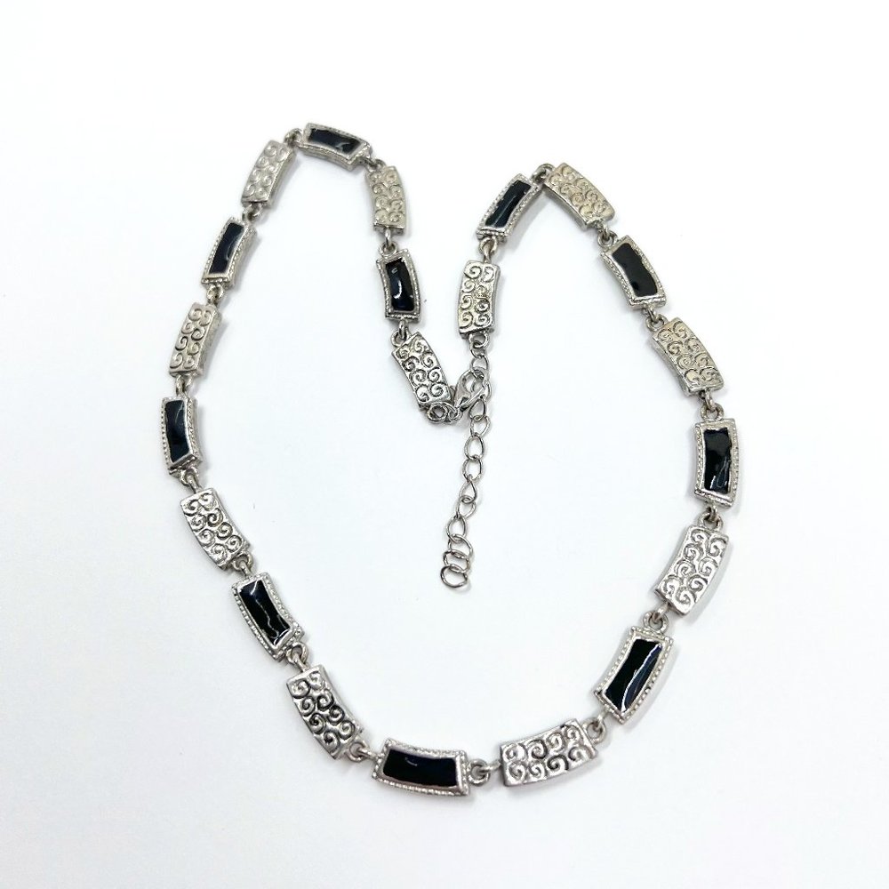 Silver Tone Swirl Designs & Black Enameled Link 16” Necklace